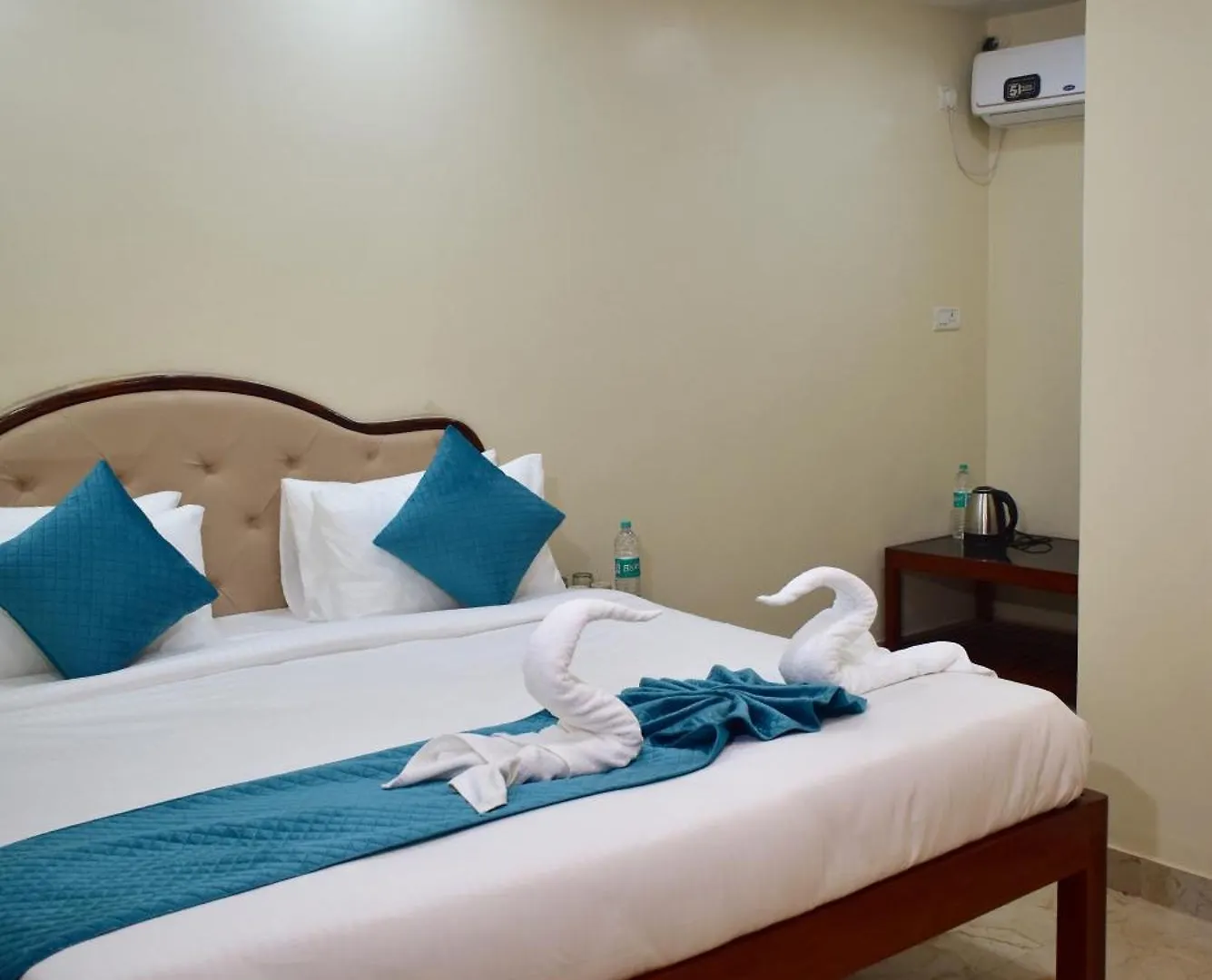 Hotel Kashi - Ratan Villa Near Kashi Vishwanath Temple Varanasi
